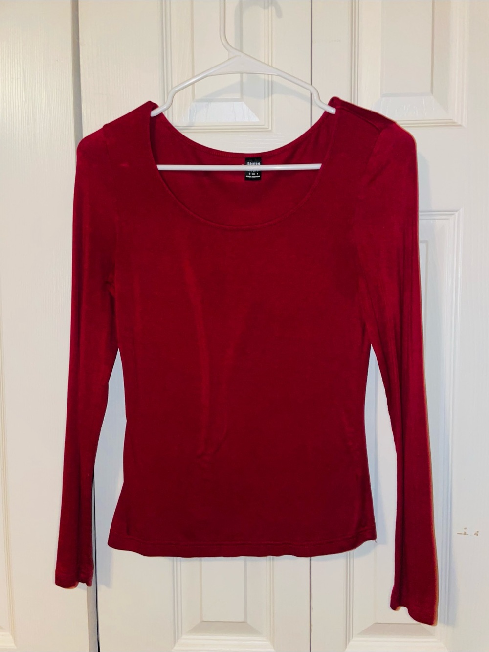 SHEIN Red Long-Sleeve Scoop Neck Tee